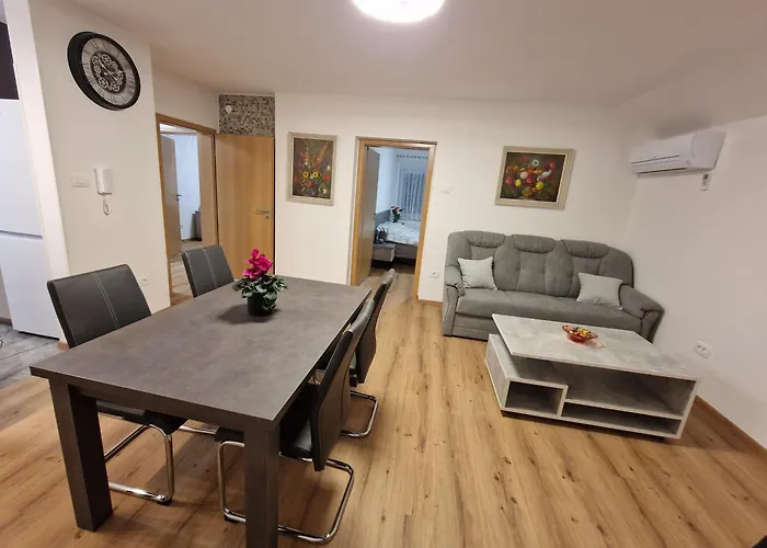 Lastovka リュブリャナ